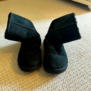 Ugg Classic Short - Size 8
